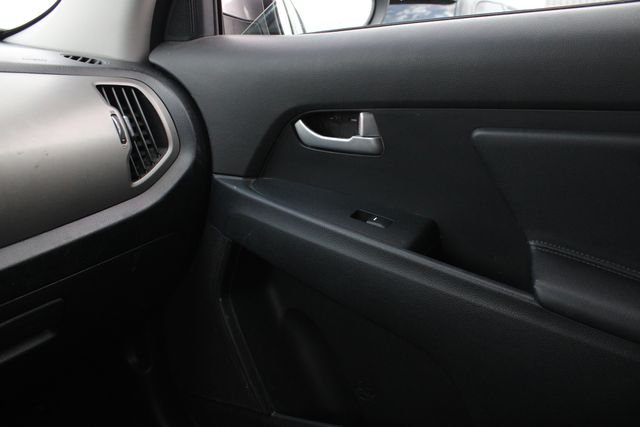 Used 2014 Silver Kia LX image 19