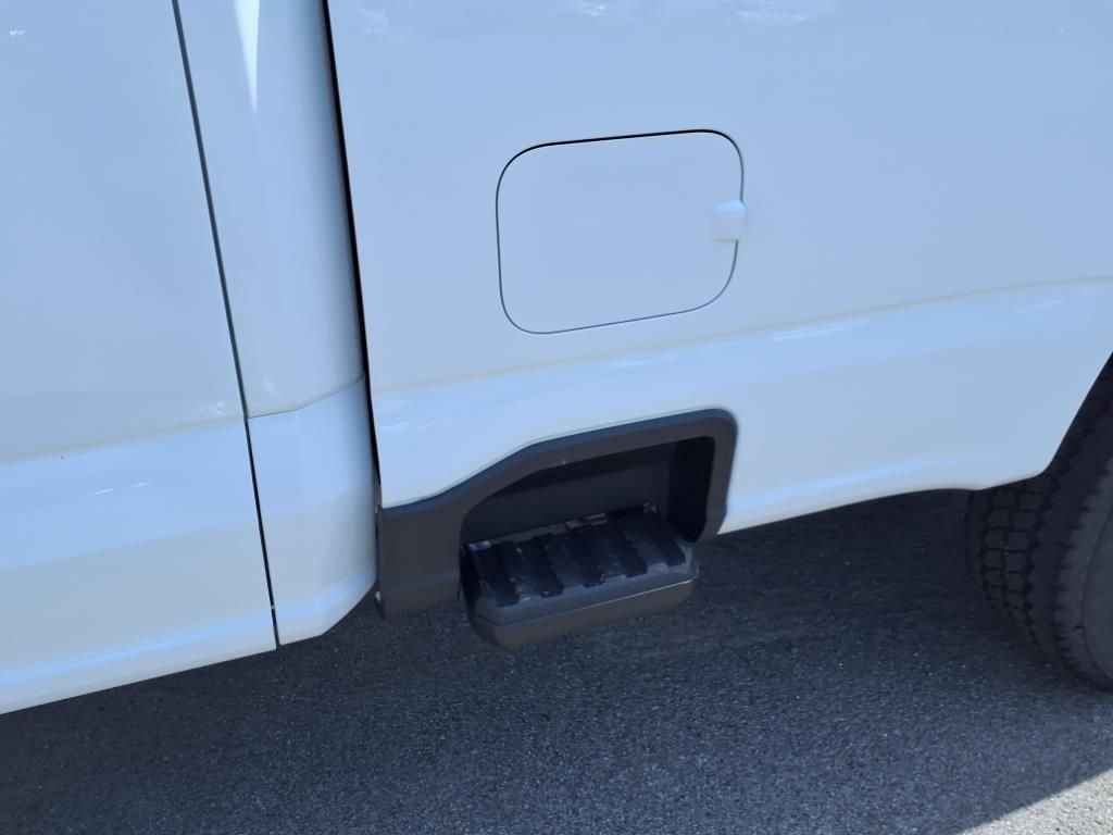 2025 Ford F-350 Super Duty XLT - Photo 11