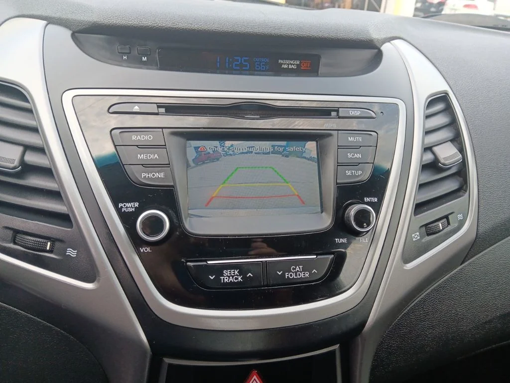 Used 2015 Titanium Gray Metallic Hyundai Limited image 24