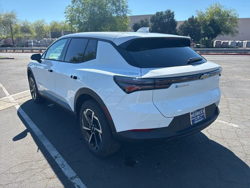 New 2026 Summit White Chevrolet LT image 5