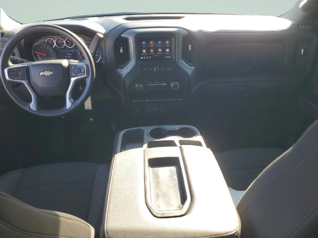 Used 2022 SUMMIT WHITE Chevrolet Custom image 11