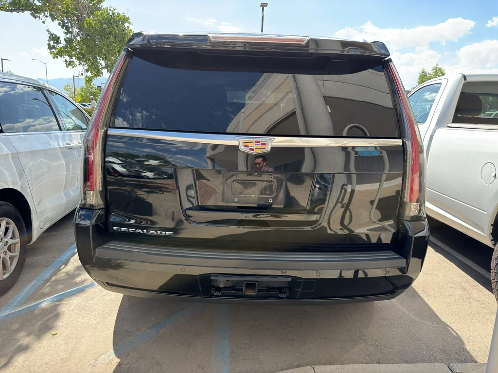 Used 2019 Black Raven Cadillac Premium Luxury image 4