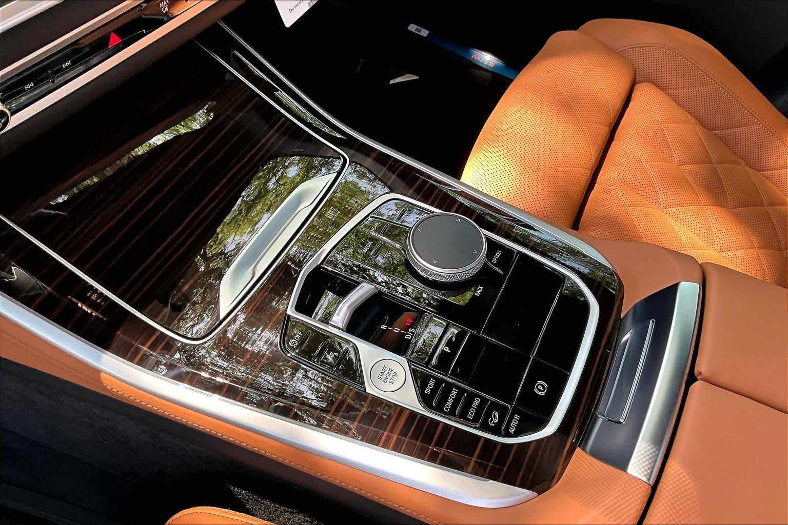 New 2026 Skyscraper Grey Metallic BMW xDrive40i image 7