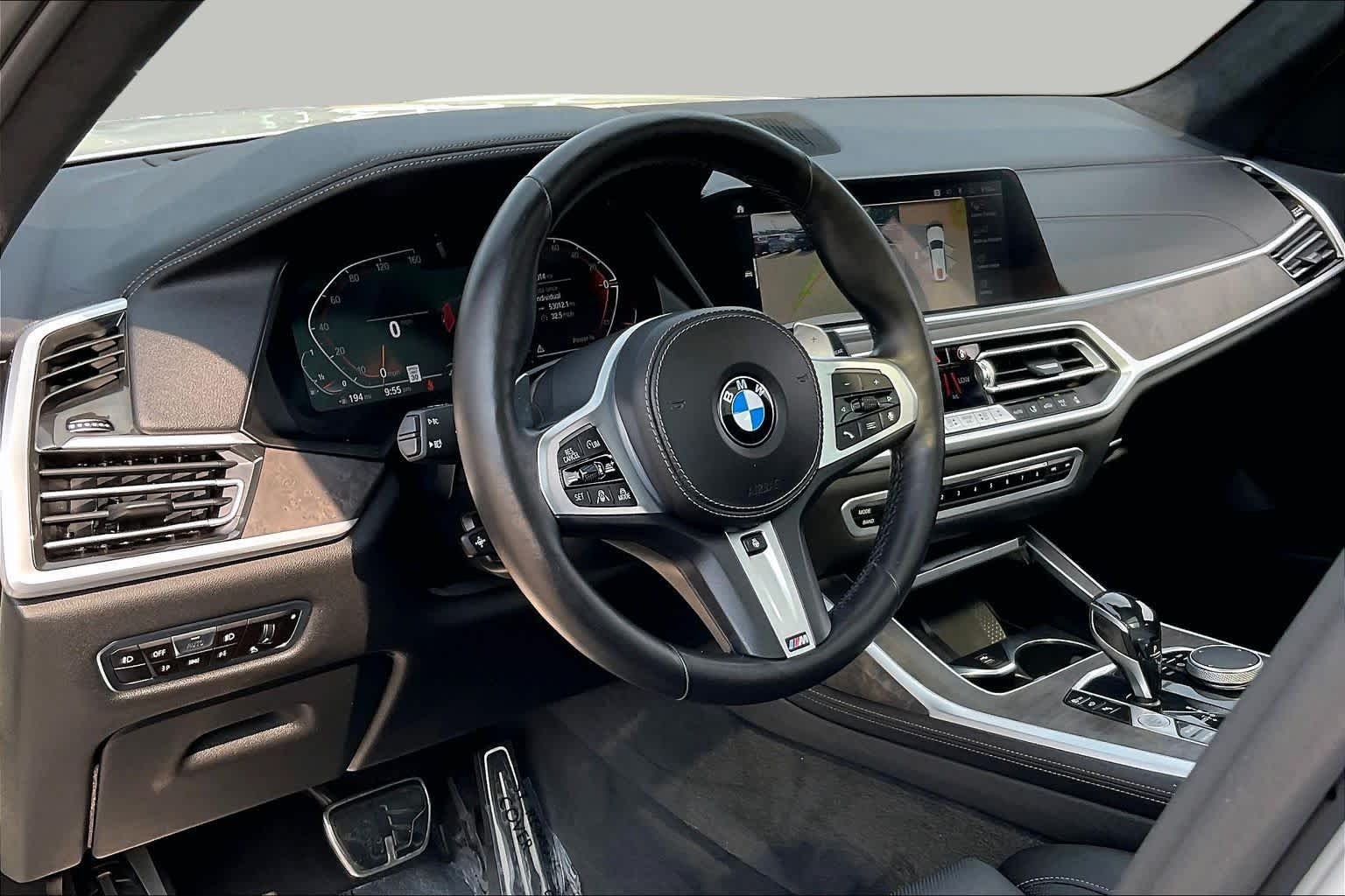 Used 2022 Mineral White Metallic BMW xDrive40i image 17