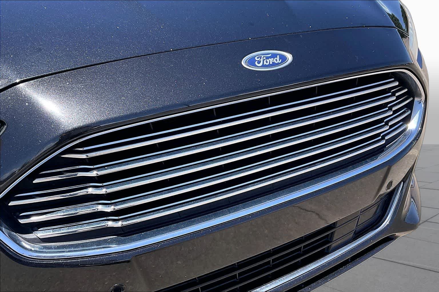 Used 2015 Tuxedo Black Ford Titanium image 28