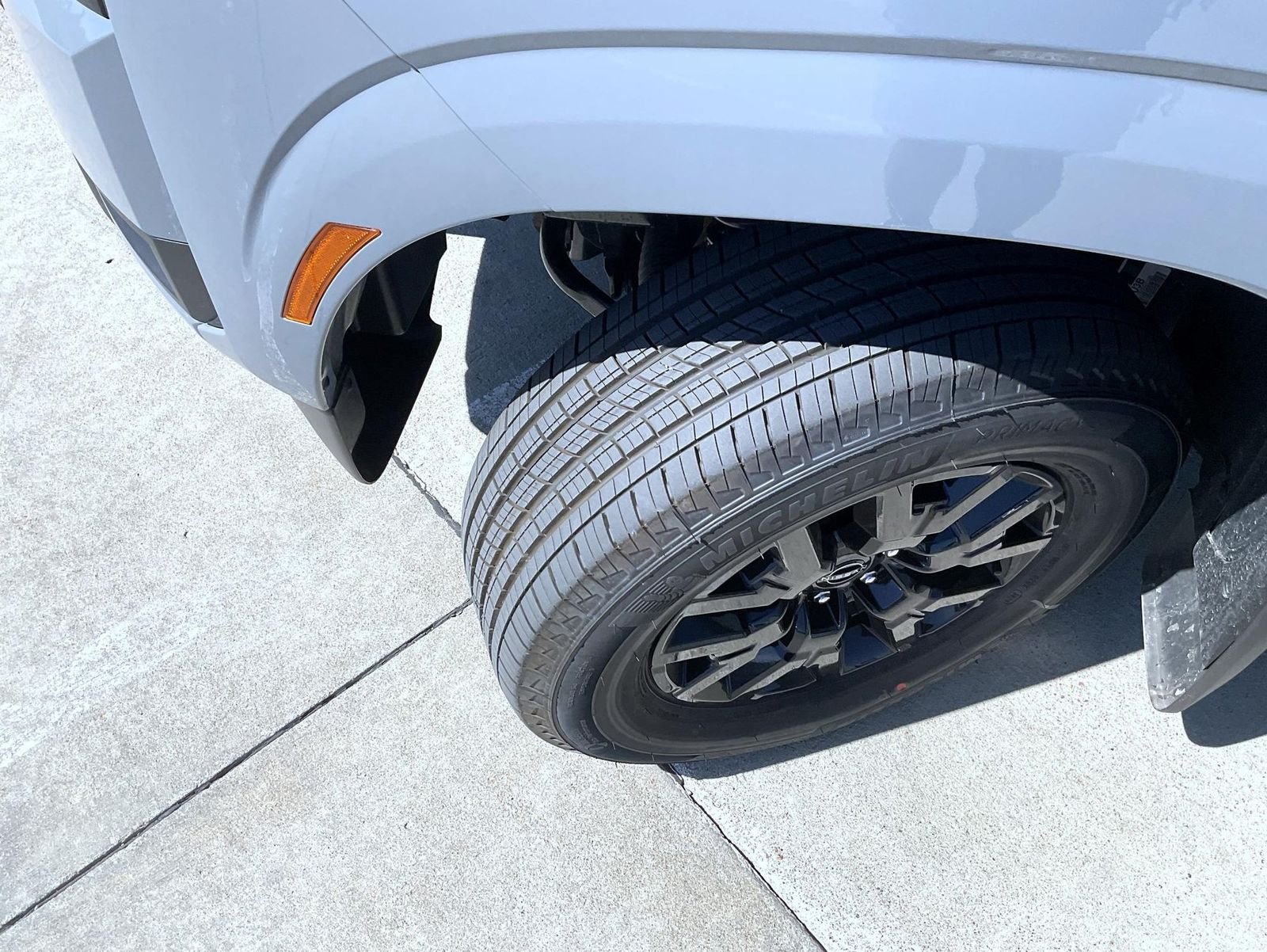 New 2026 Boulder Gray Pearl Nissan SV Dark Armor image 22