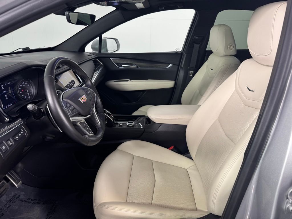 Used 2020 Radiant Silver Metallic Cadillac Sport image 21