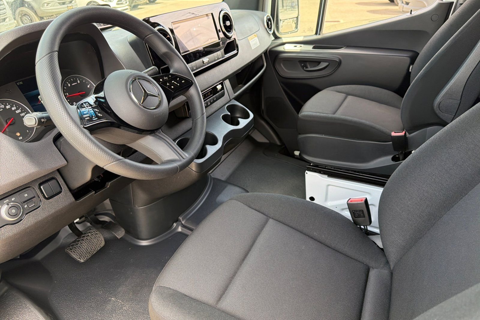 New 2026 Arctic White Mercedes-Benz Cargo 144 WB image 7