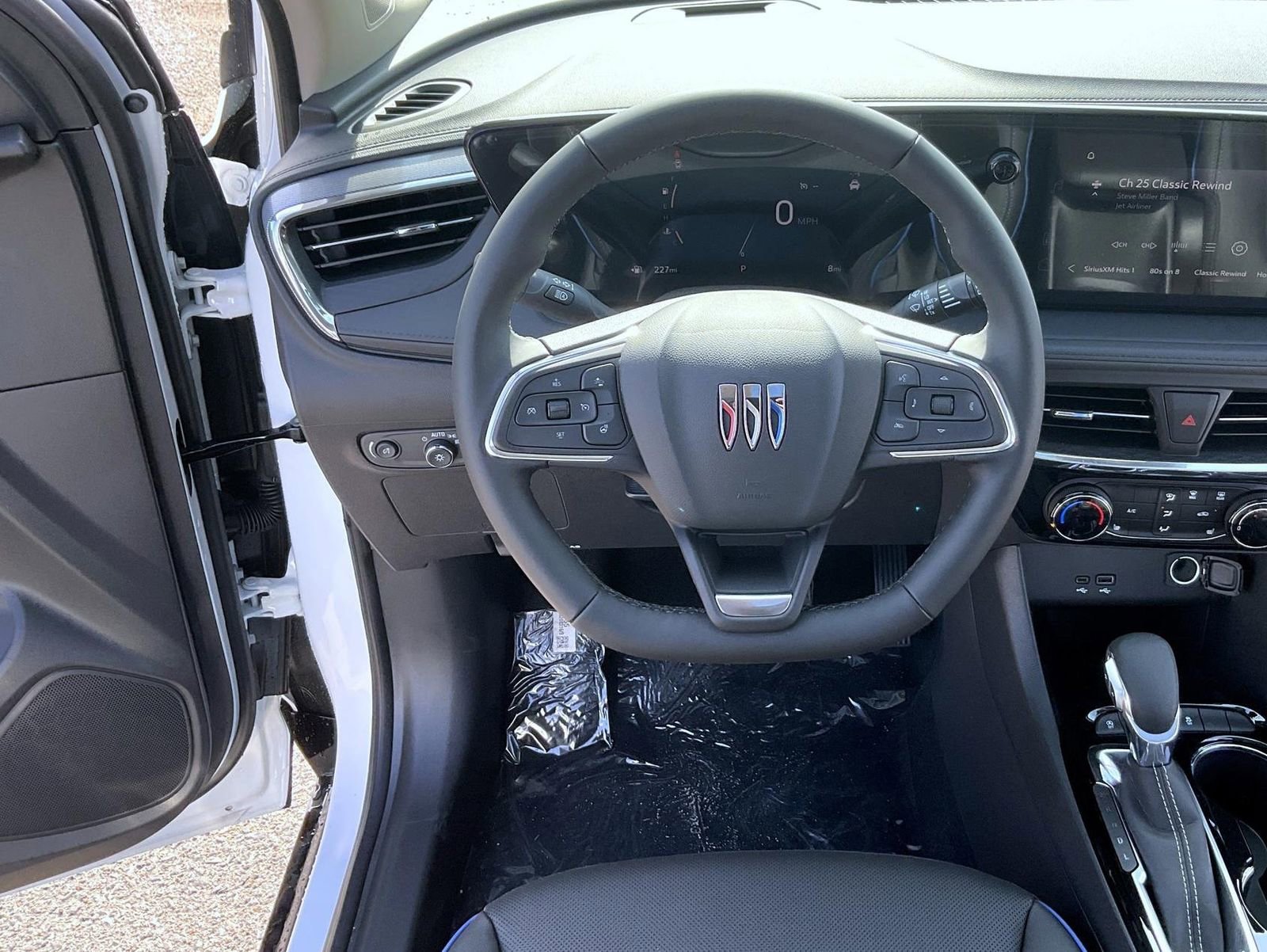 2026 Buick Encore GX Sport Touring - Photo 11