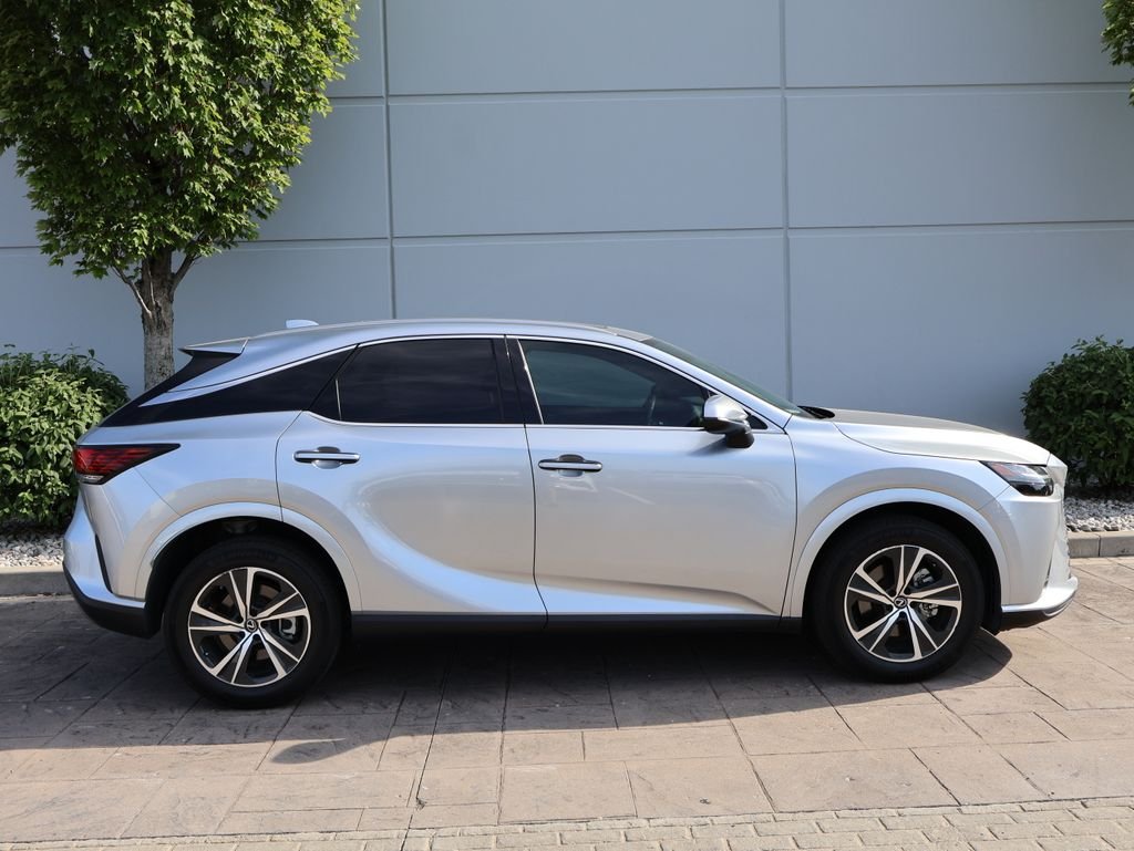 Used 2023 Iridium Lexus 350 Premium image 5