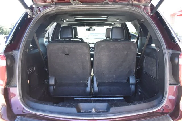 Used 2019 Red Ford Limited image 18