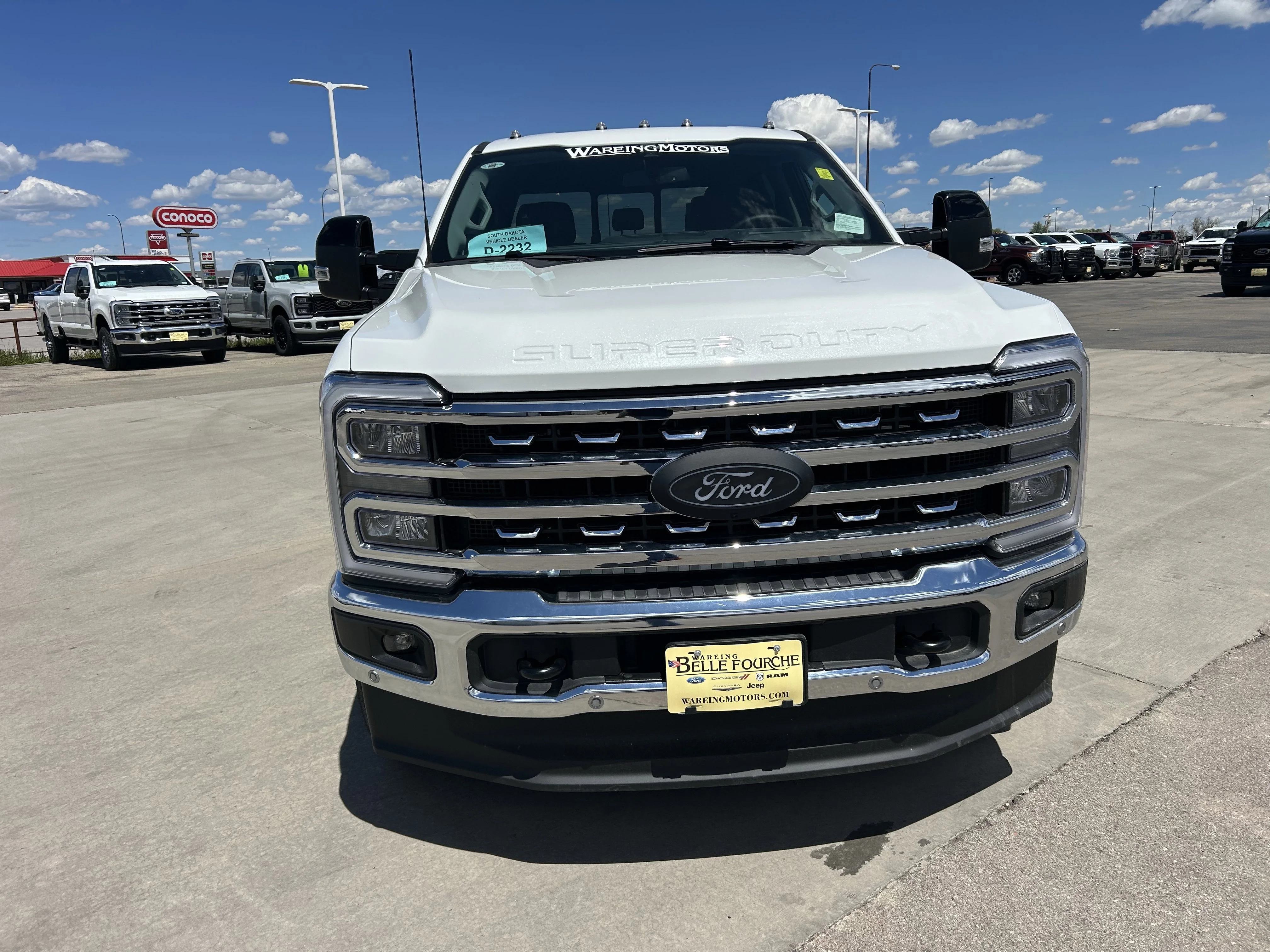 2026 Ford F-350 Super Duty Lariat - Photo 2