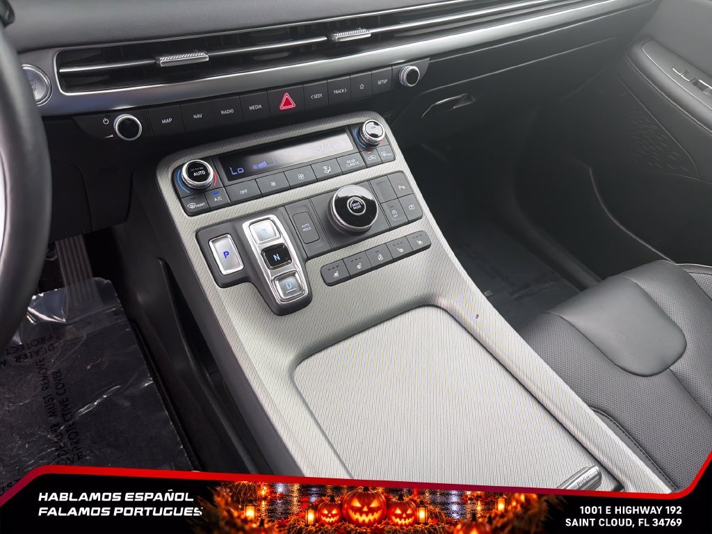 Used 2025 Gray Hyundai SEL Premium image 20