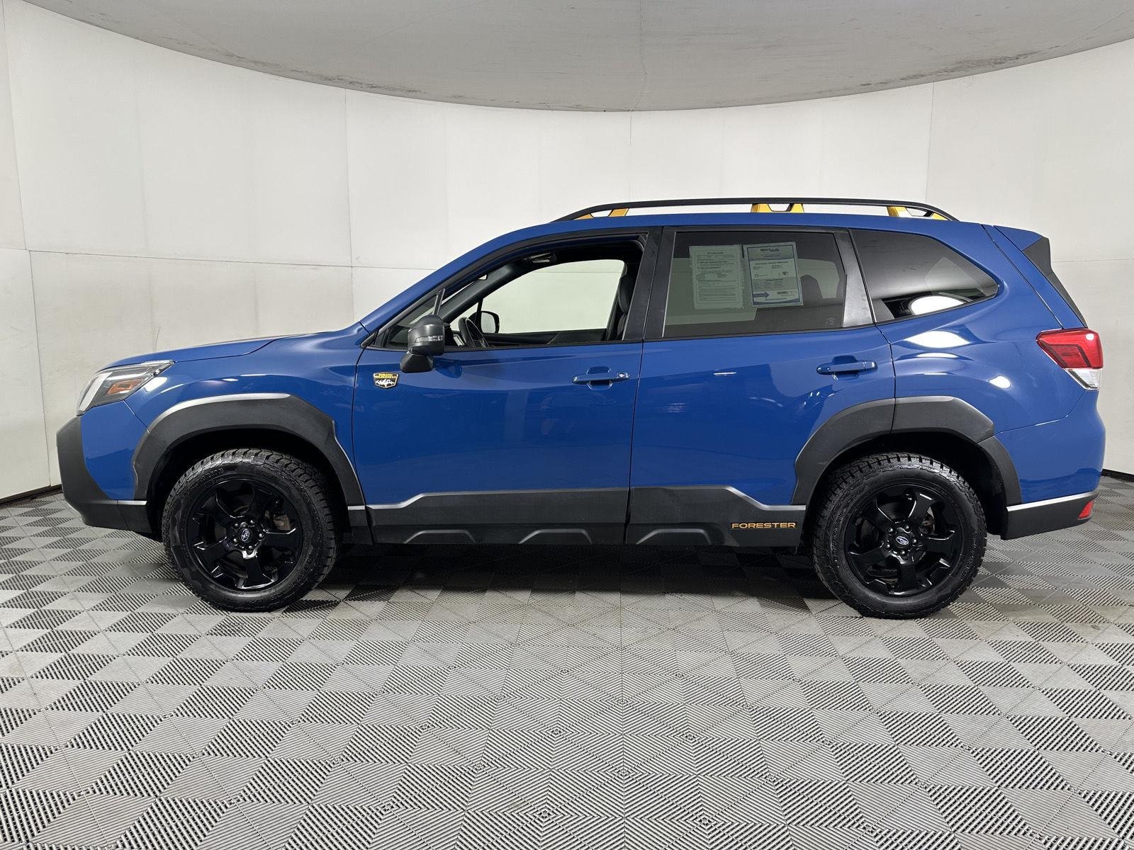 Used 2024 Geyser Blue Subaru Wilderness image 12