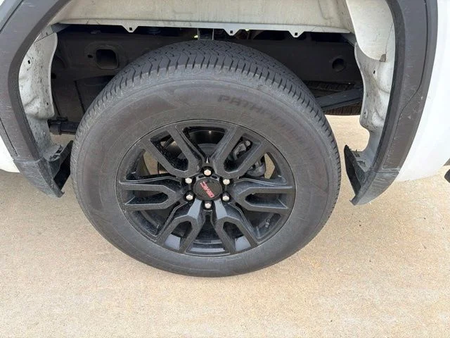 Used 2024 White GMC Pro image 9