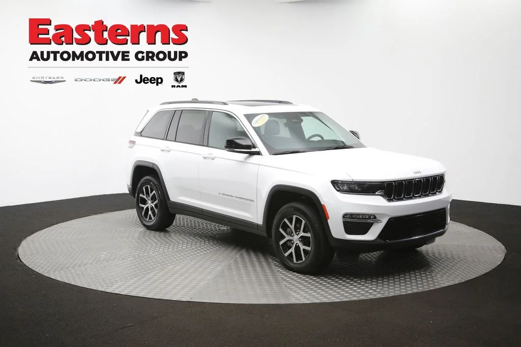 Used 2025 White Jeep Limited image 52