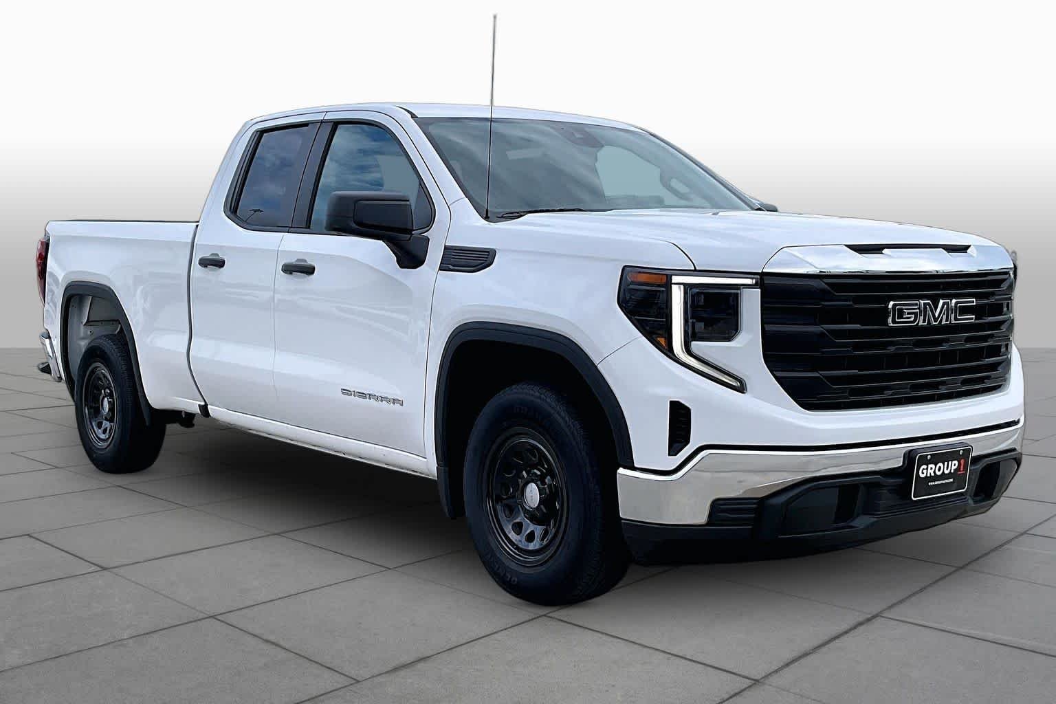 Used 2022 Summit White GMC Pro image 3