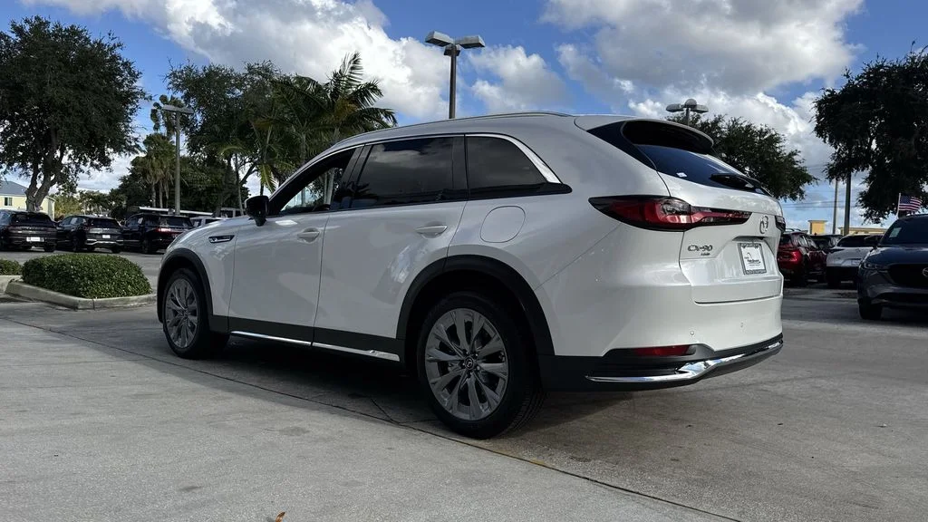 2025 Mazda CX-90 Premium Plus Package - Photo 26