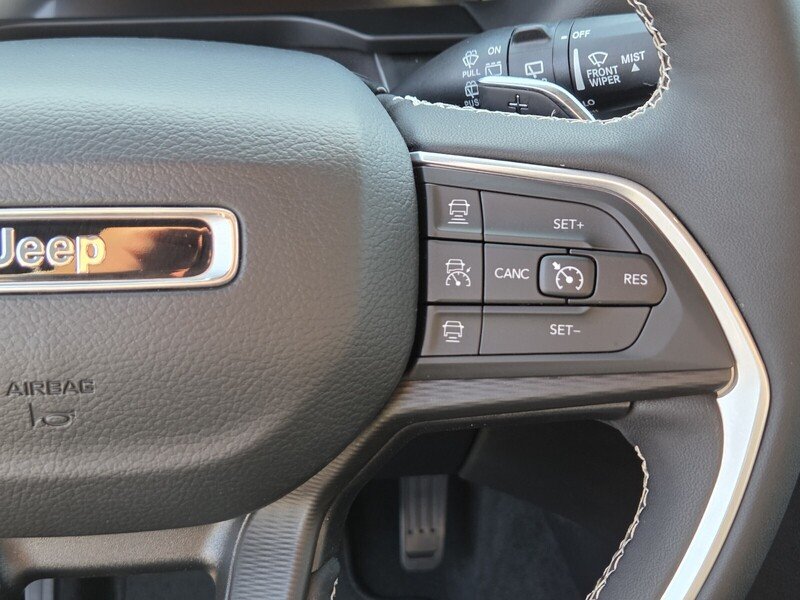 Used 2023 White Jeep Altitude X image 25