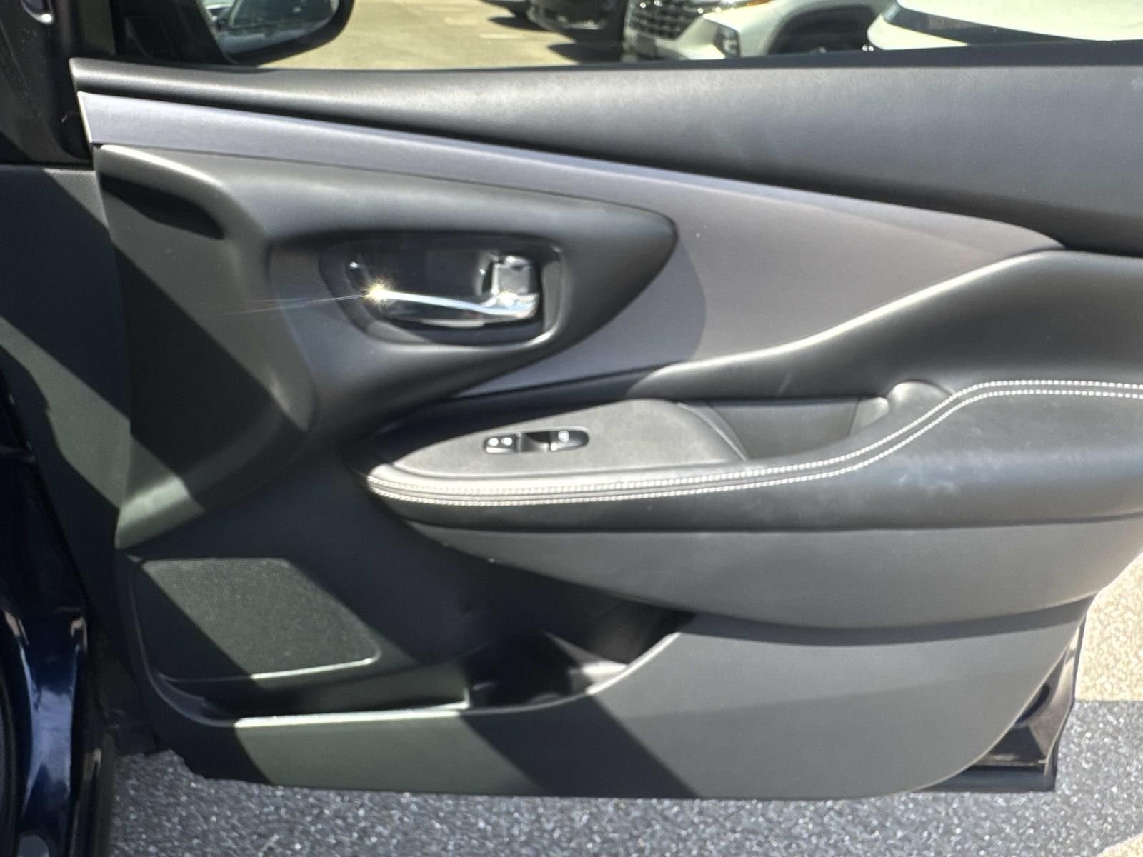 Used 2023 Blue Nissan S image 15