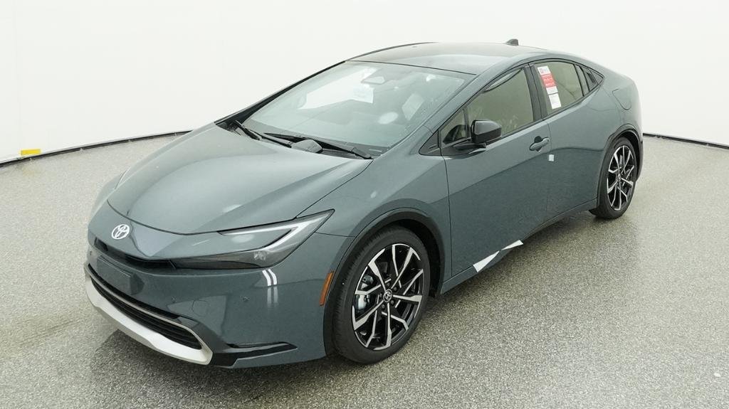 2026 Toyota Prius XSE's photo