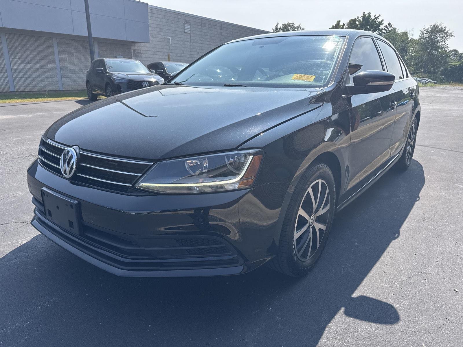 Used 2018  Volkswagen 1.4T SE image 3