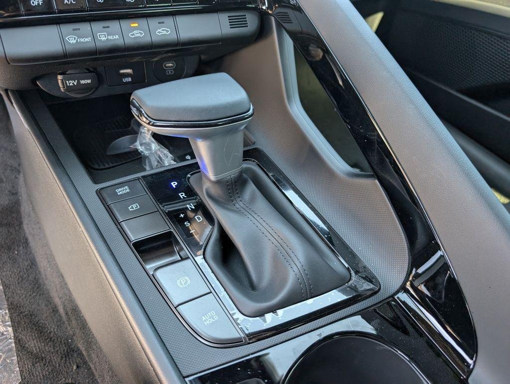 2025 Hyundai Elantra Blue - Photo 11