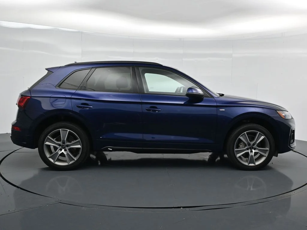 Used 2025 White Audi 45 S line Premium image 8