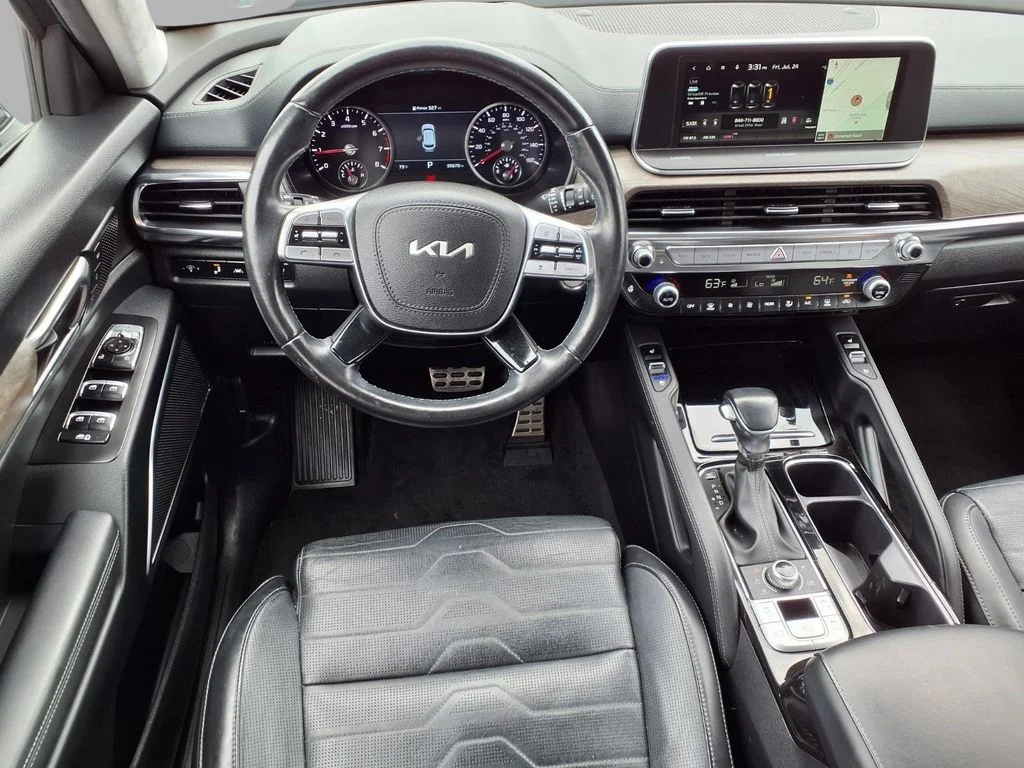 Used 2022 Gray Kia SX image 5