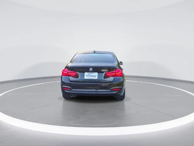 Used 2018 Black BMW 330i image 7
