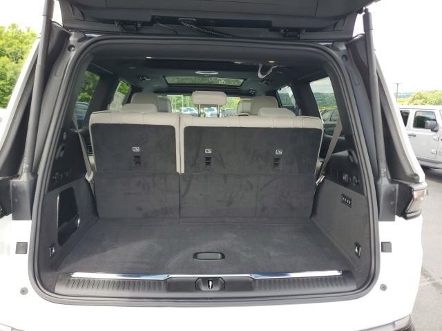 New 2026 Bright White Clearcoat Jeep Summit Obsidian image 10