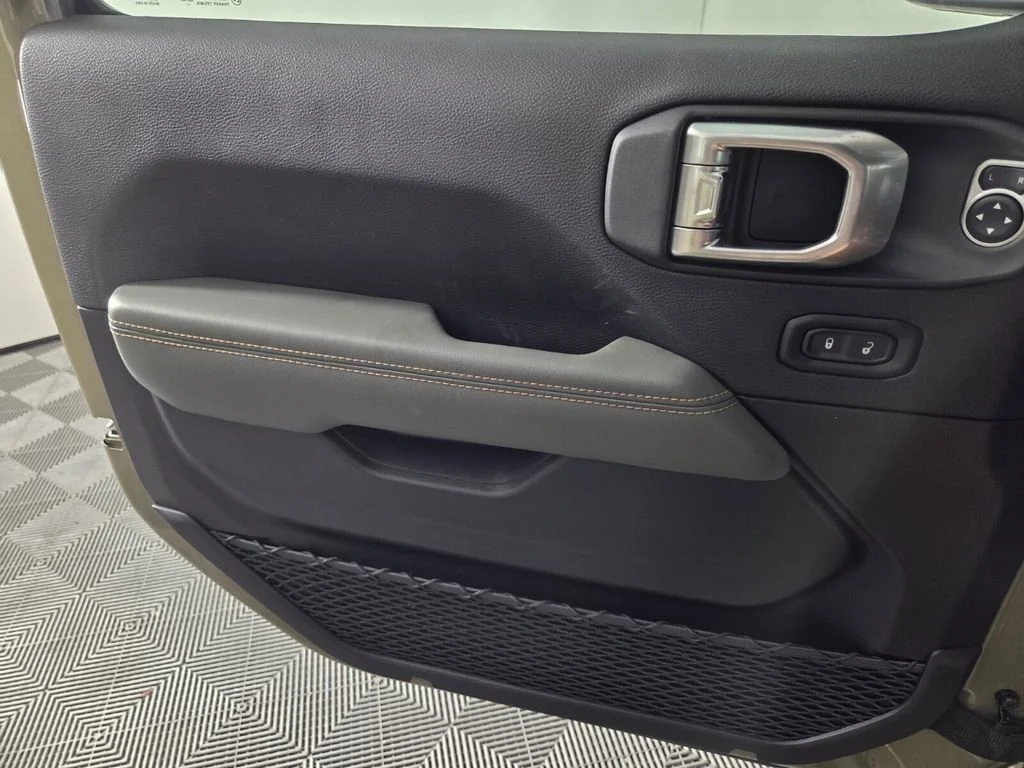 New 2026 41 Exterior Paint Jeep Mojave X image 14