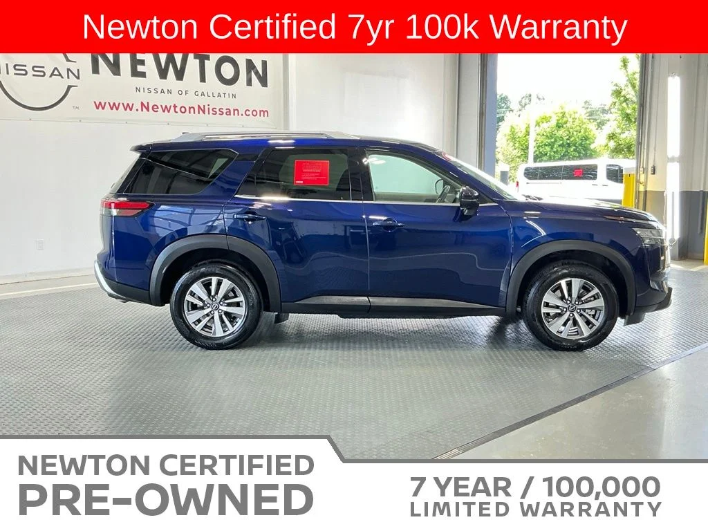Certified Used 2023 Deep Ocean Blue Nissan SL image 4