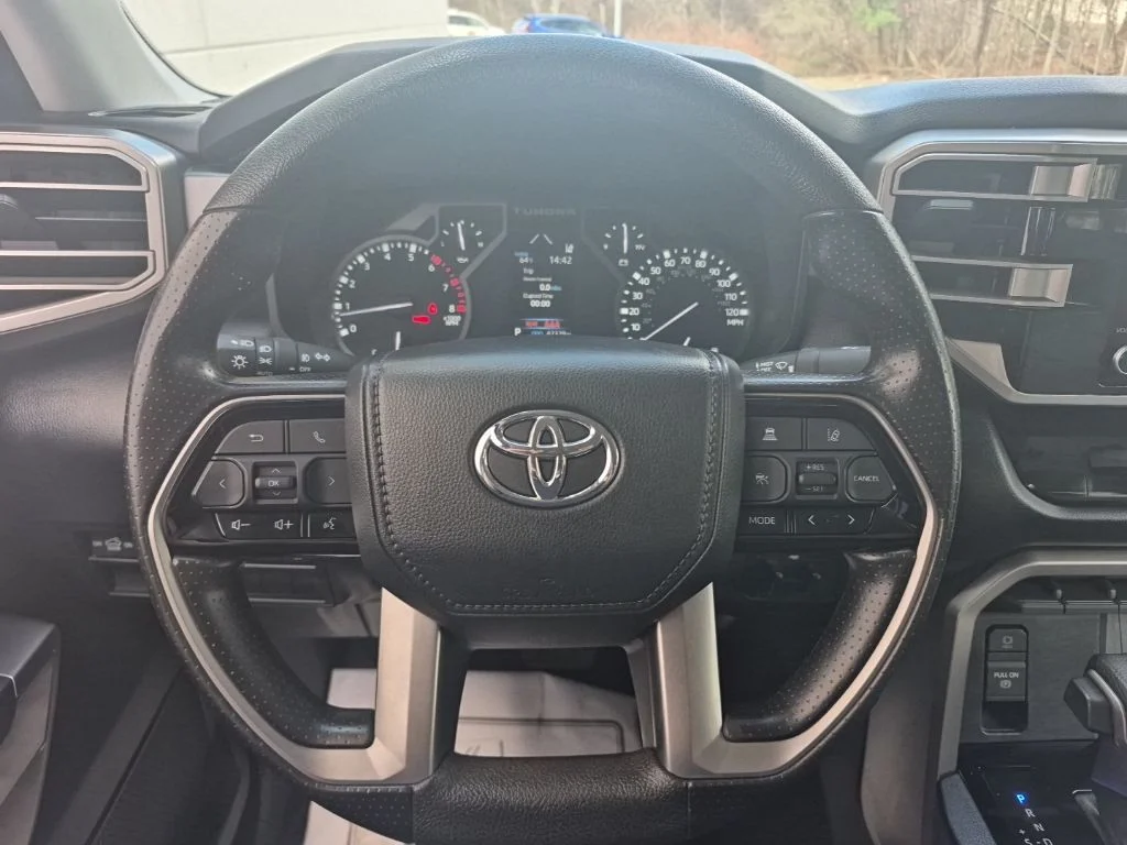2024 Toyota Tundra SR5 - Photo 17