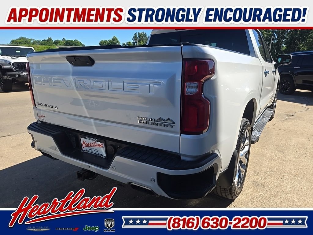 Used 2019 Beige Chevrolet High Country image 11