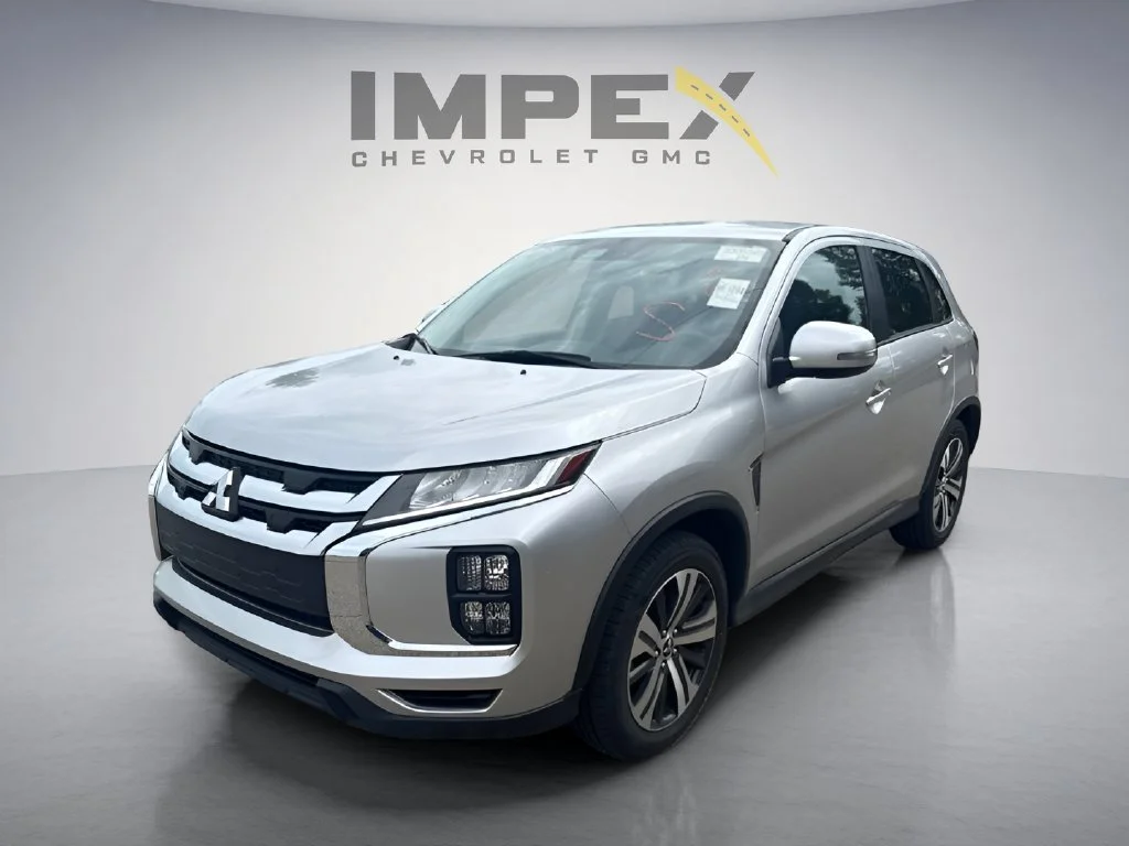 Used 2024 Gray Mitsubishi S image 1
