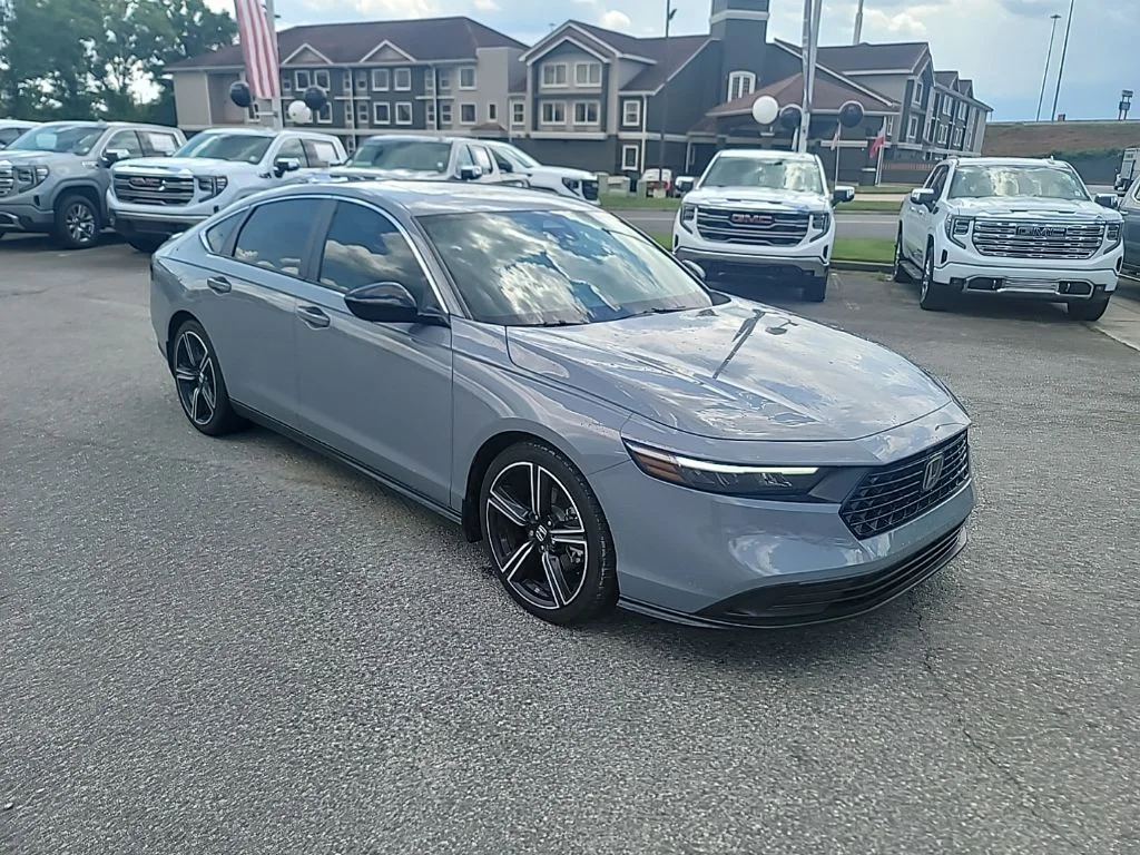 Used 2025 Gray Honda Sport image 1