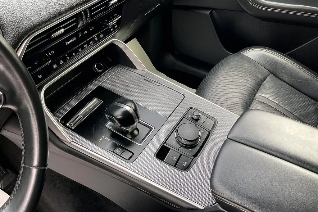 Used 2025 Gray Mazda 3.3 Turbo Preferred image 17