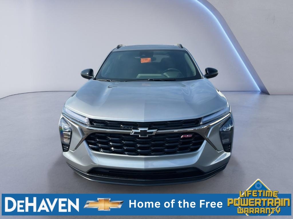 2026 Chevrolet Trax RS - Photo 8