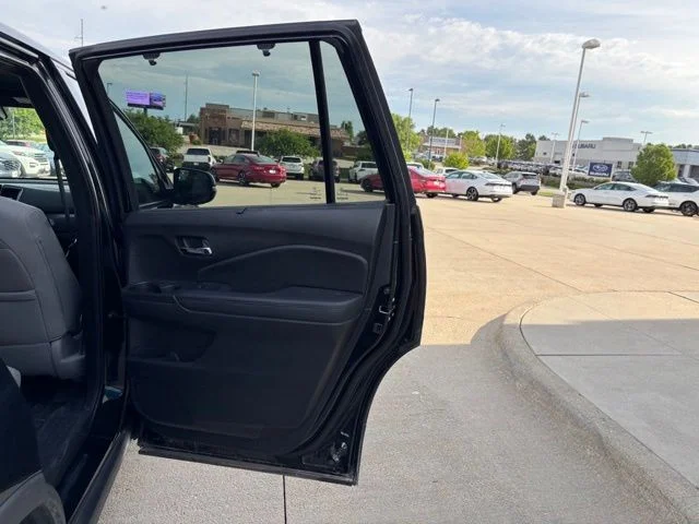 Used 2019 Green Honda EX-L image 27