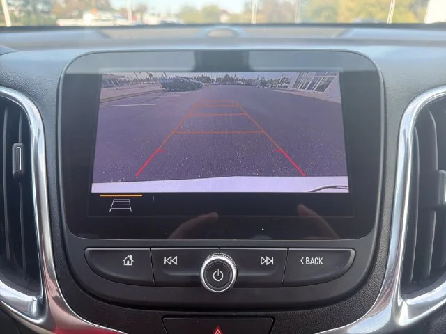 Used 2019 SUMMIT WHITE Chevrolet LT image 24