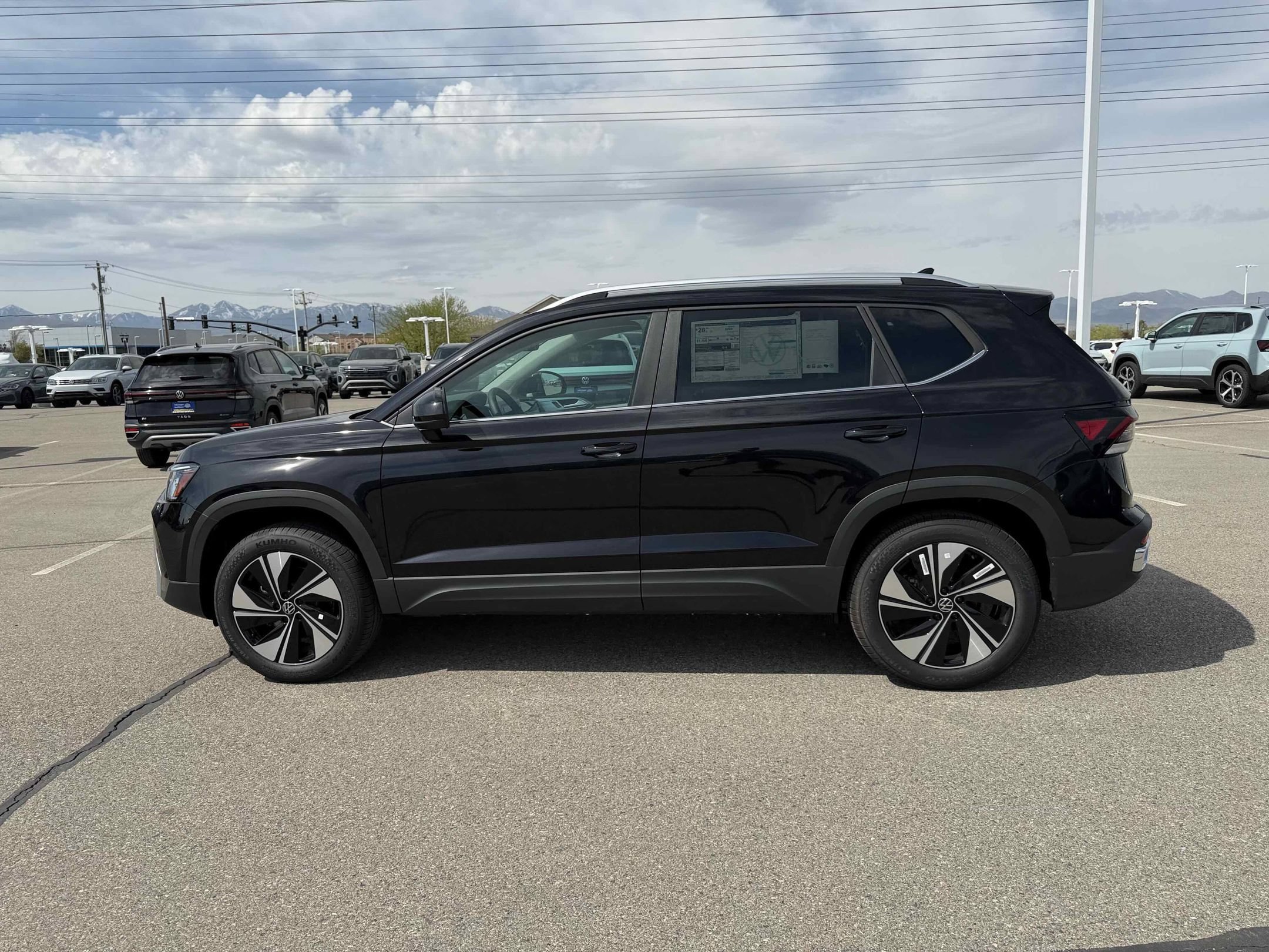 New 2026 Deep Black Volkswagen SE image 2