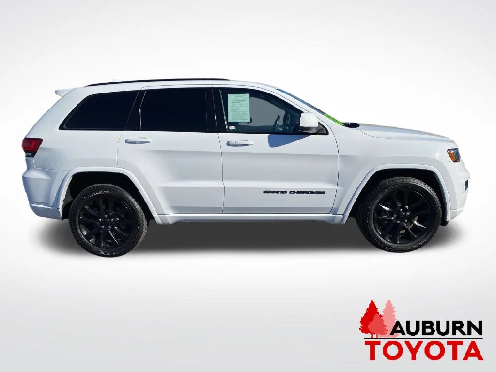 Used 2020 Bright White Clearcoat Jeep Altitude image 4