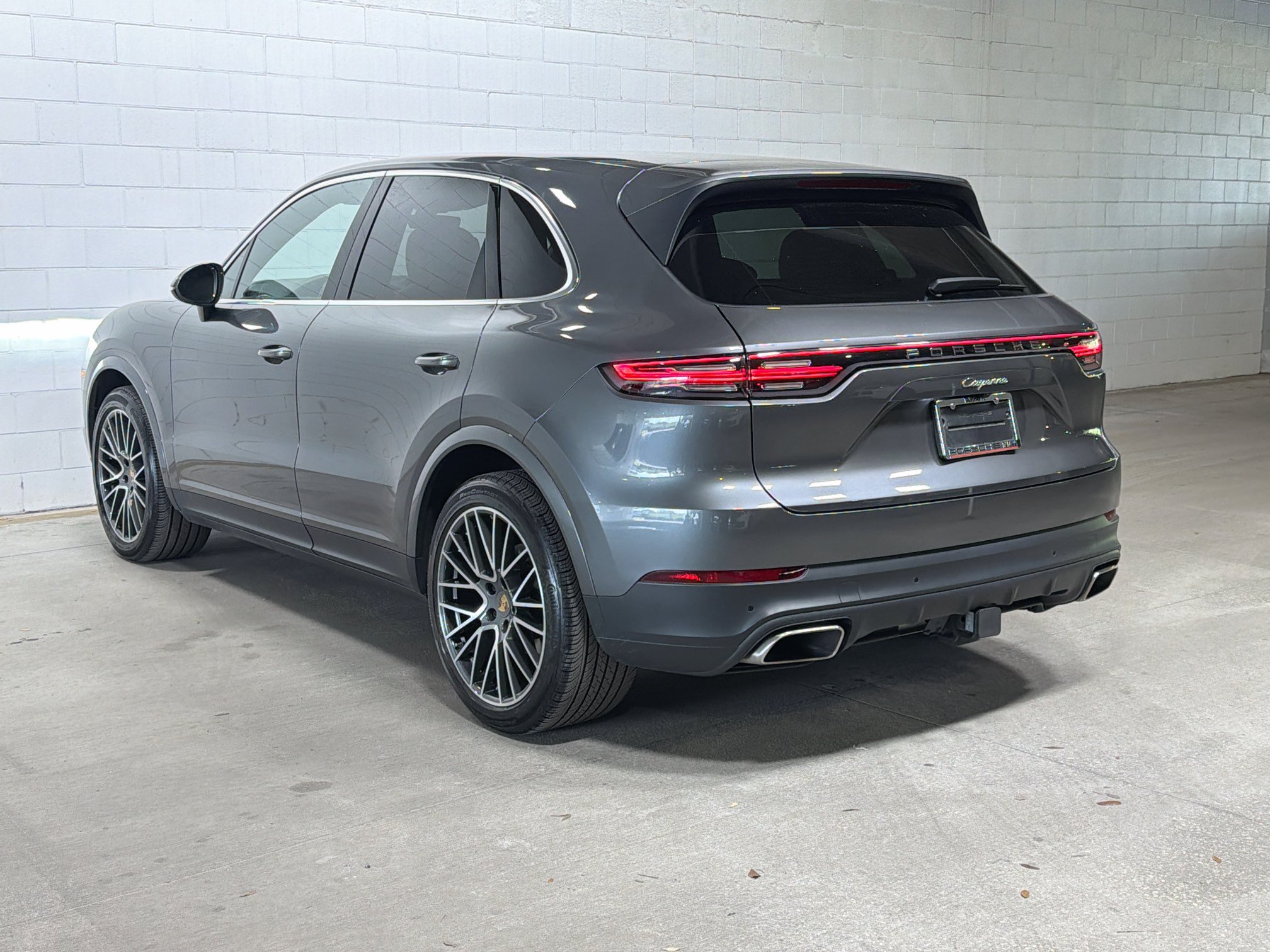 Certified Used 2023 Quartzite Grey Metallic Porsche  image 3