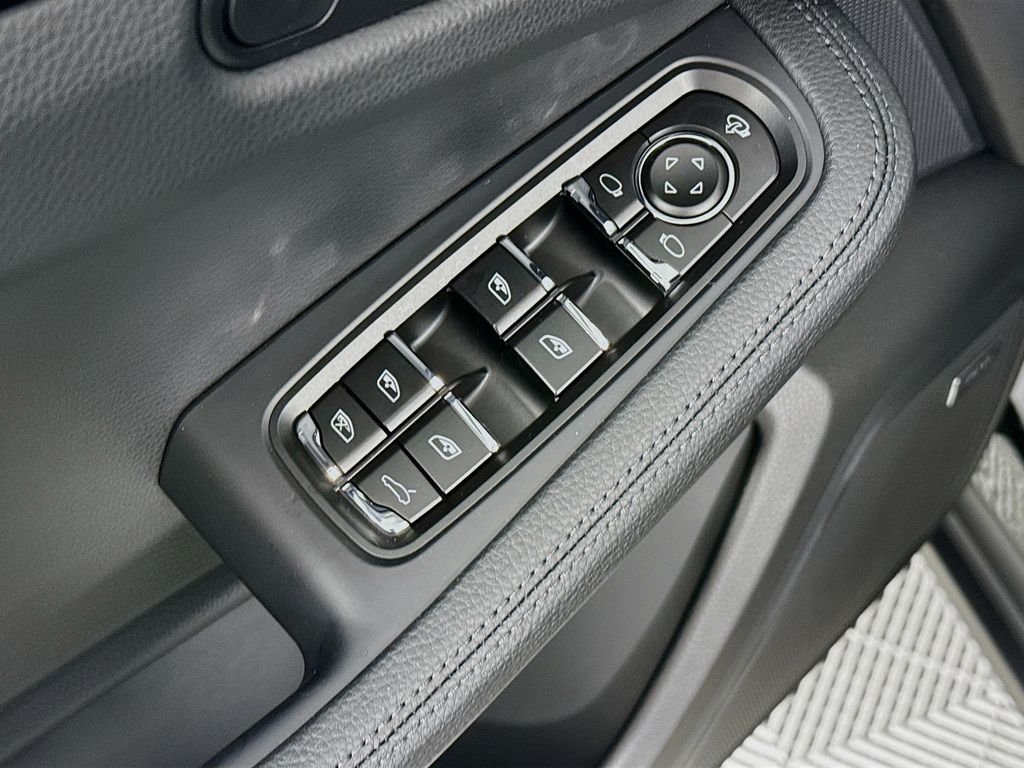 Used 2026 Black Porsche  image 18