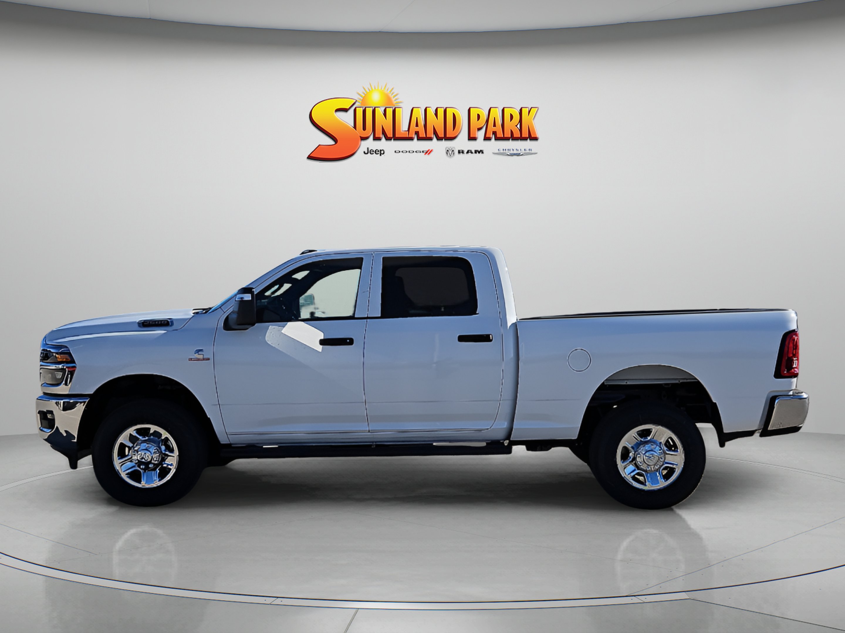 New 2026 Bright White Clear-Coat Exterior Paint RAM Tradesman image 3