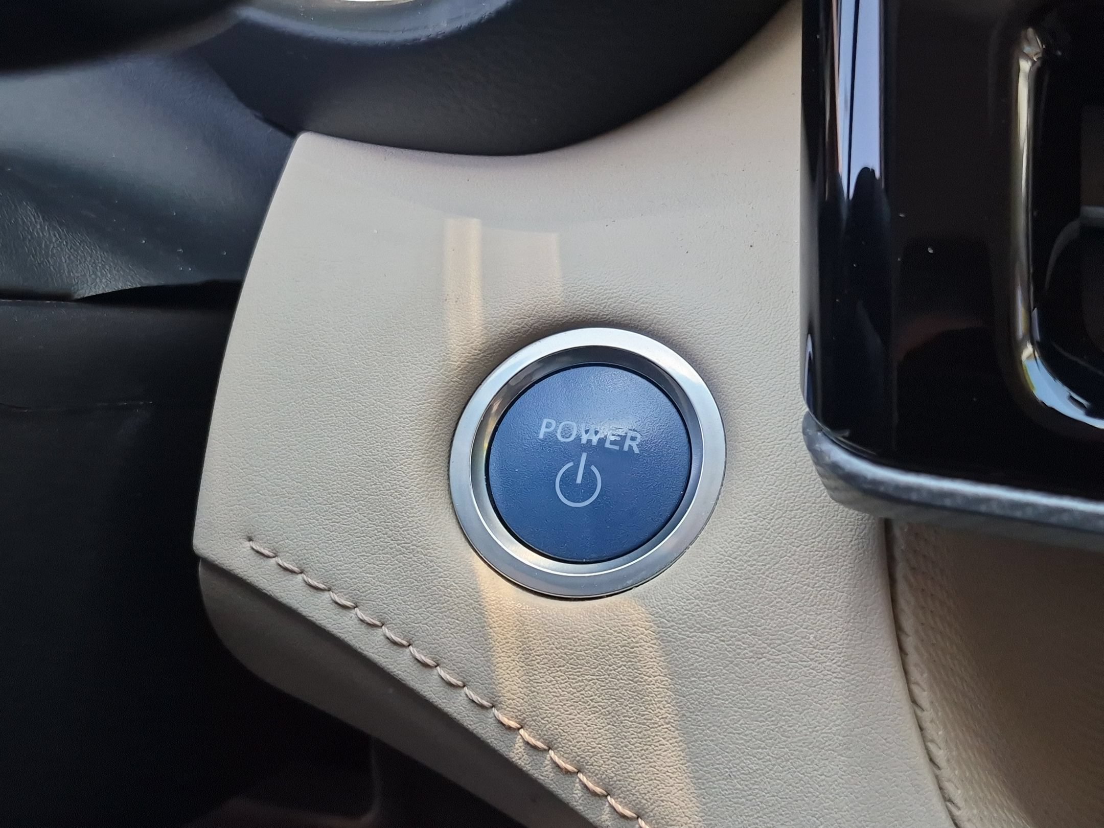 Used 2021 Blizzard Pearl Toyota Hybrid Platinum image 18