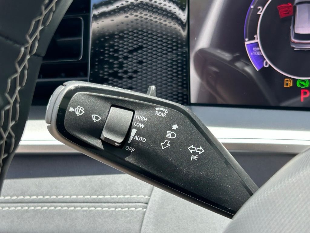 New 2026 White Volkswagen 2.0T SE image 23