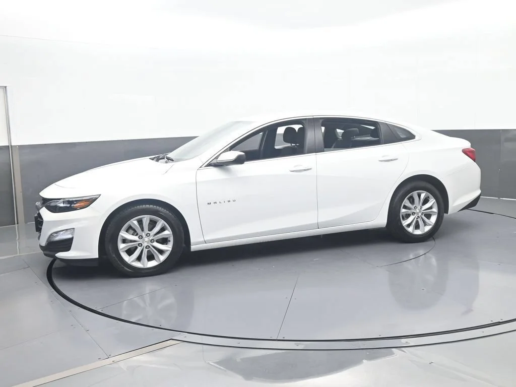 1G1ZD5ST2SF140026