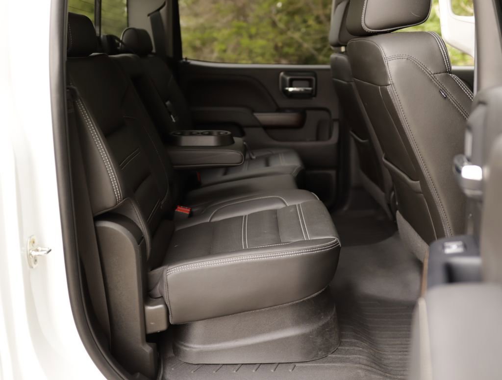 Used 2019 SUMMIT WHITE GMC Denali image 33
